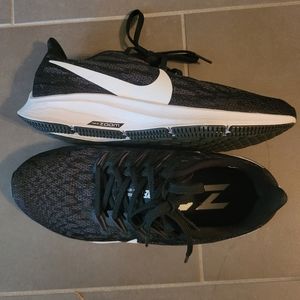 Like new! Nike Zoom Pegasus 36 Women's Size 7